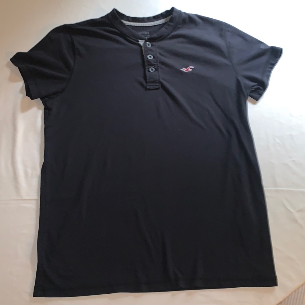 Hollister Shirt Must Have